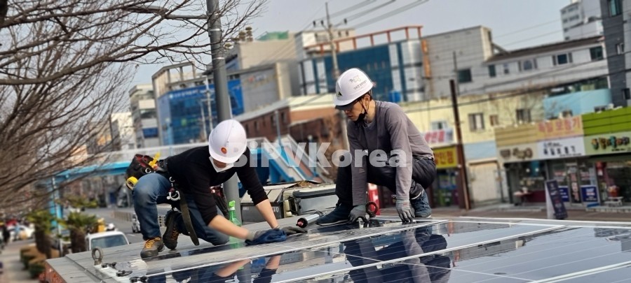 경남 진주 버스 정류소 [첨부 이미지1]