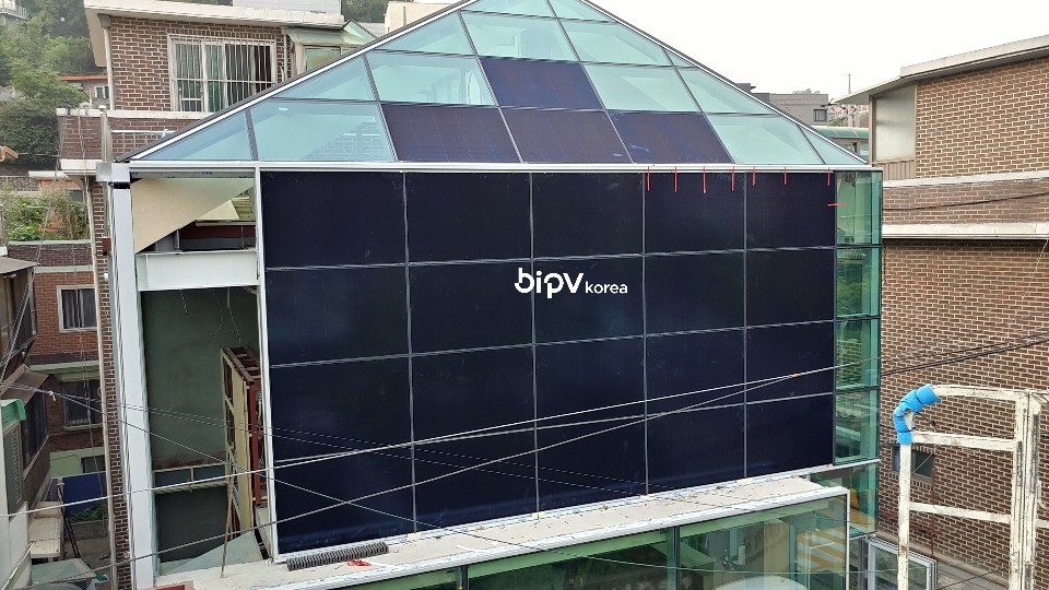서울시 흑석동 중앙대 창업센터_외벽 BIPV 시공 [첨부 이미지4]