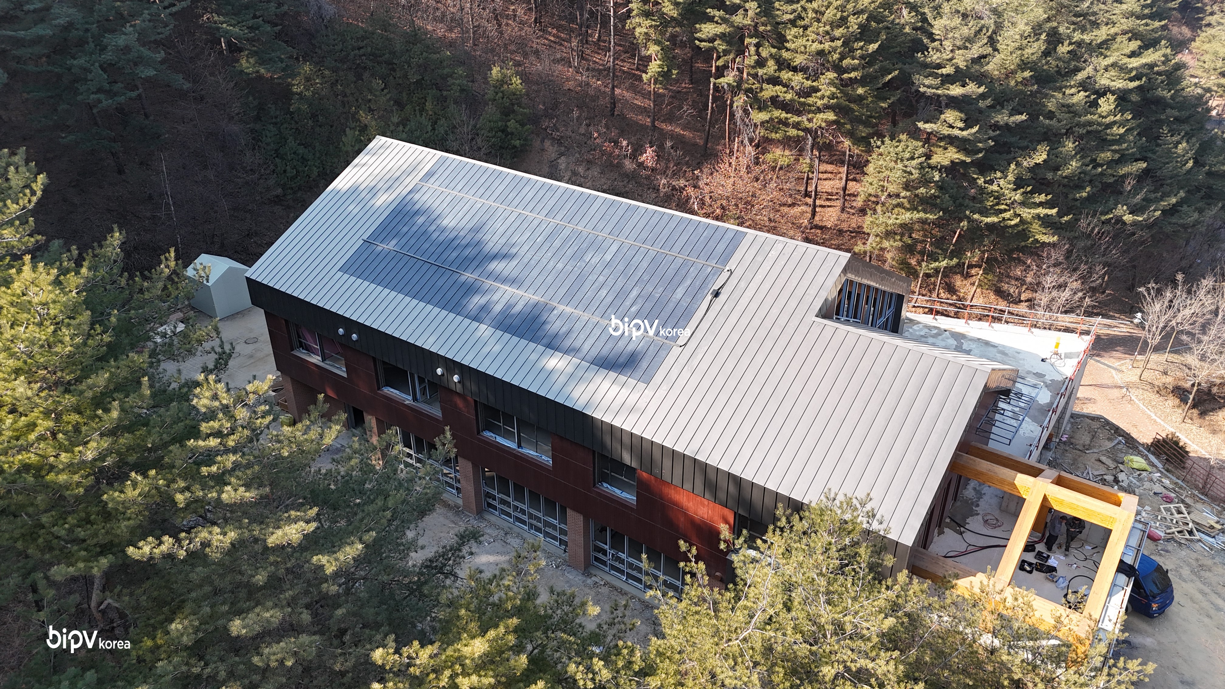 양양목재 체험전시장 BIPV 시공 완료 [첨부 이미지1]