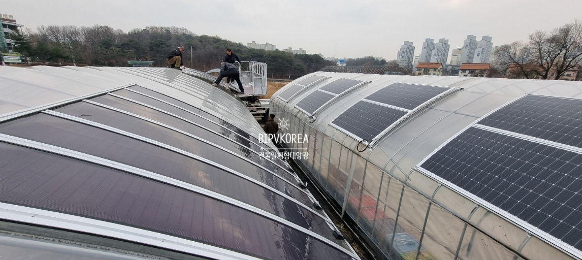 Installed GIPV in Greenhouse of CNU [첨부 이미지4]
