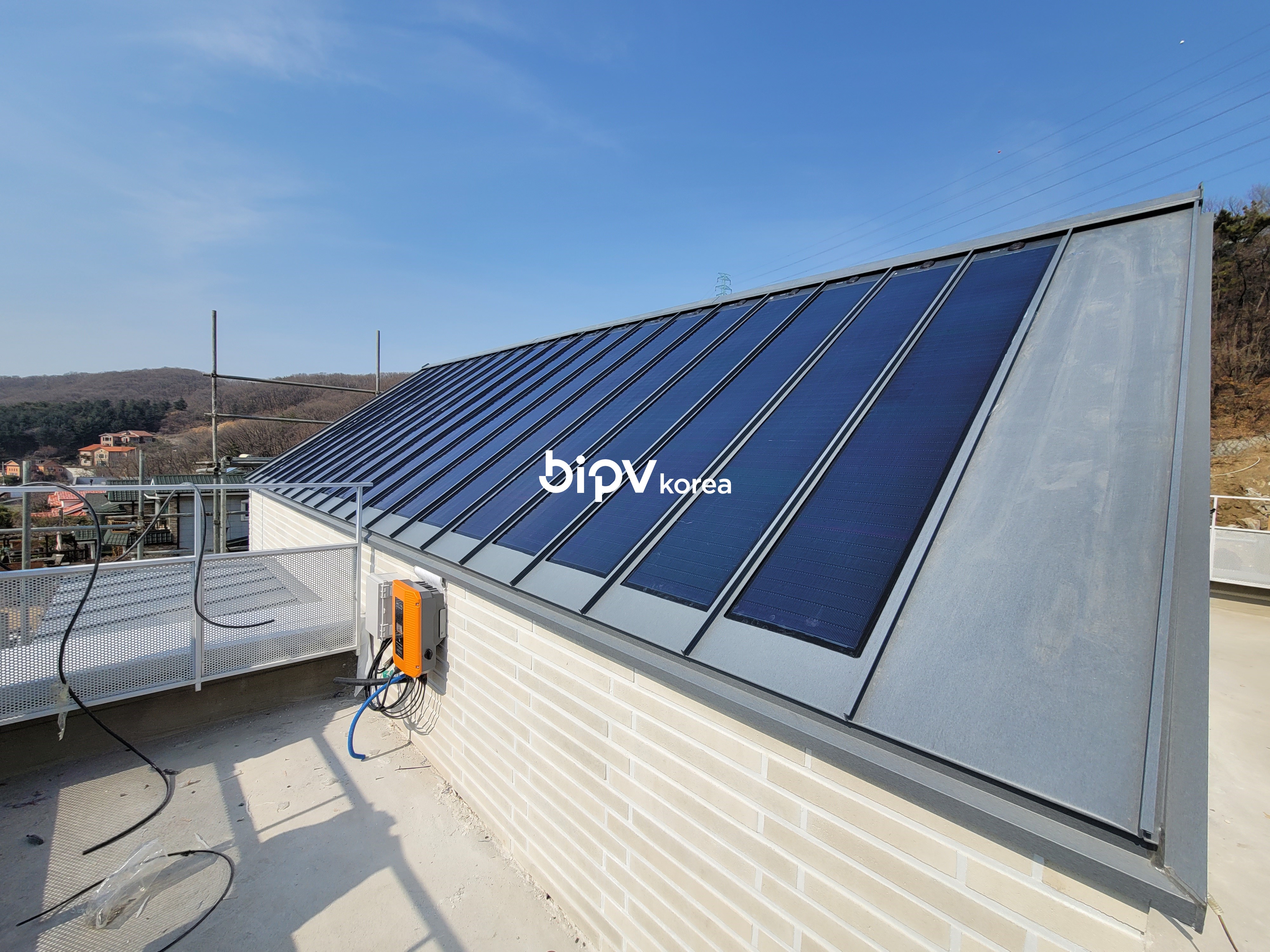 Roof integrated photovoltaic power generation system [첨부 이미지1]